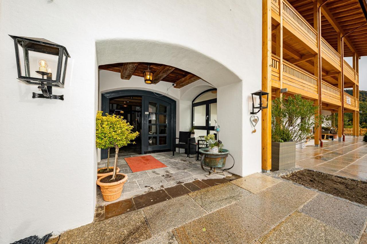 Berghotel & Chalets Adersberg Chiemgau Card Kostenfrei グラッサウ エクステリア 写真