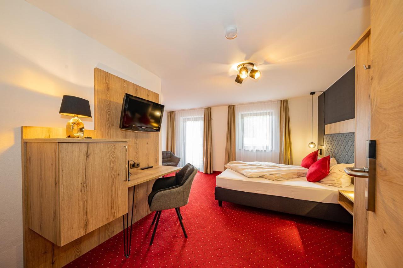 Berghotel & Chalets Adersberg Chiemgau Card Kostenfrei グラッサウ エクステリア 写真